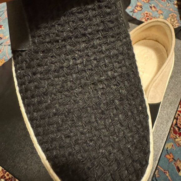 Authentic Chanel Tweed Flats with Satin Detail | Size 39.5 - Picture 8 of 11